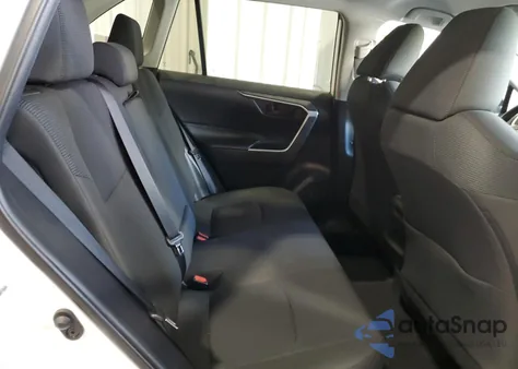 2020 Toyota Rav4 Le z USA, uszkodzony, nr VIN 2T3F1RFV8LC105143